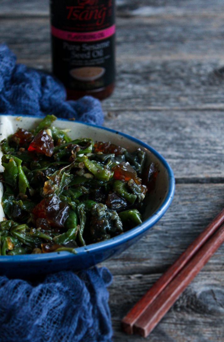 Pepper and preserved eggs by Kexin